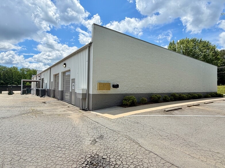 8261 Highway 73 Hwy, Denver, NC for lease - Building Photo - Image 2 of 2