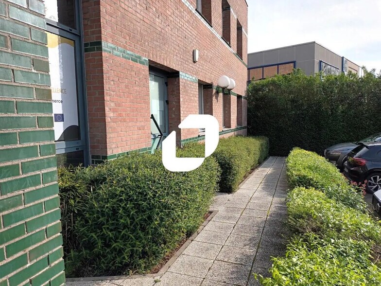 1-3 Allée Lavoisier, Villeneuve-d'Ascq à louer - Photo du bâtiment - Image 2 de 8