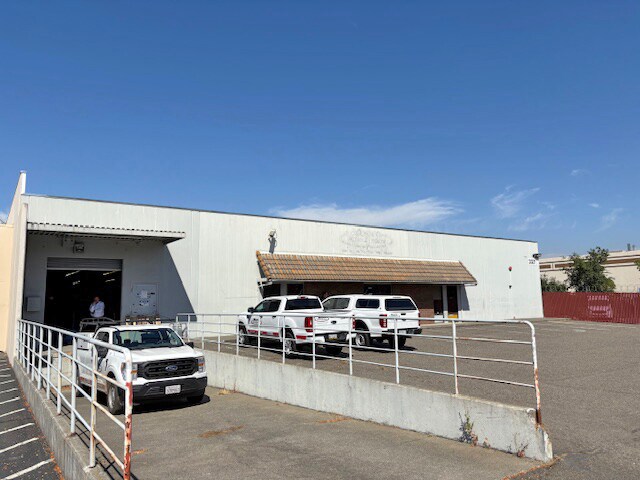 3321 Industrial Dr, Santa Rosa, CA à vendre Photo du bâtiment- Image 1 de 5