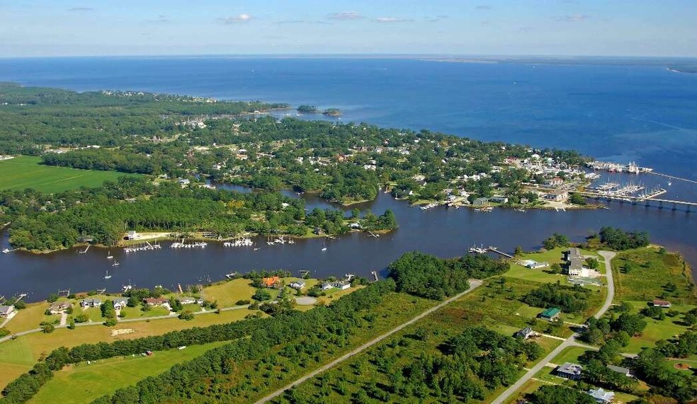 1302 Tosto Cir, Oriental, NC for sale - Aerial - Image 1 of 2