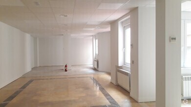 Calle de Almagro, 26, Madrid, Madrid for lease Interior Photo- Image 2 of 6