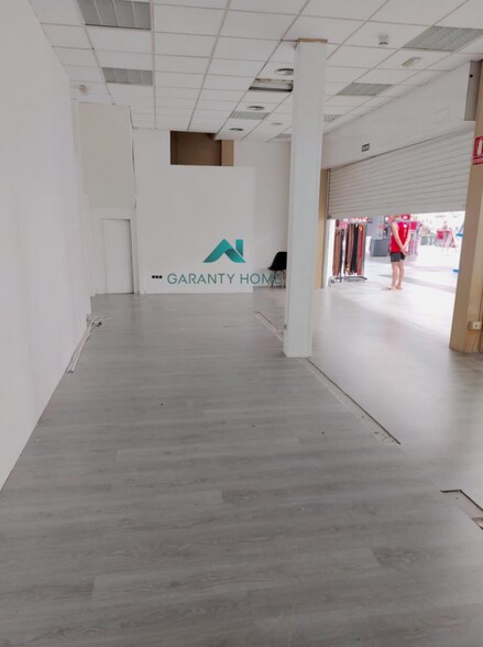 Retail in Fuenlabrada, Madrid for sale - Interior Photo - Image 1 of 1