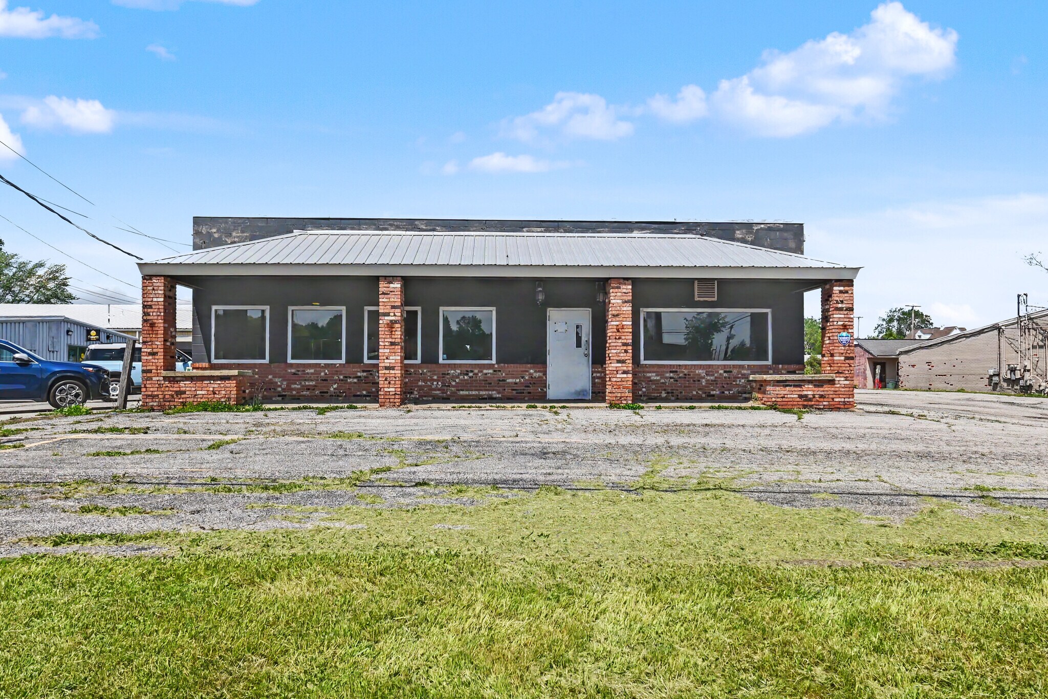 1400 W 4th St, Mansfield, OH à vendre Photo du bâtiment- Image 1 de 18