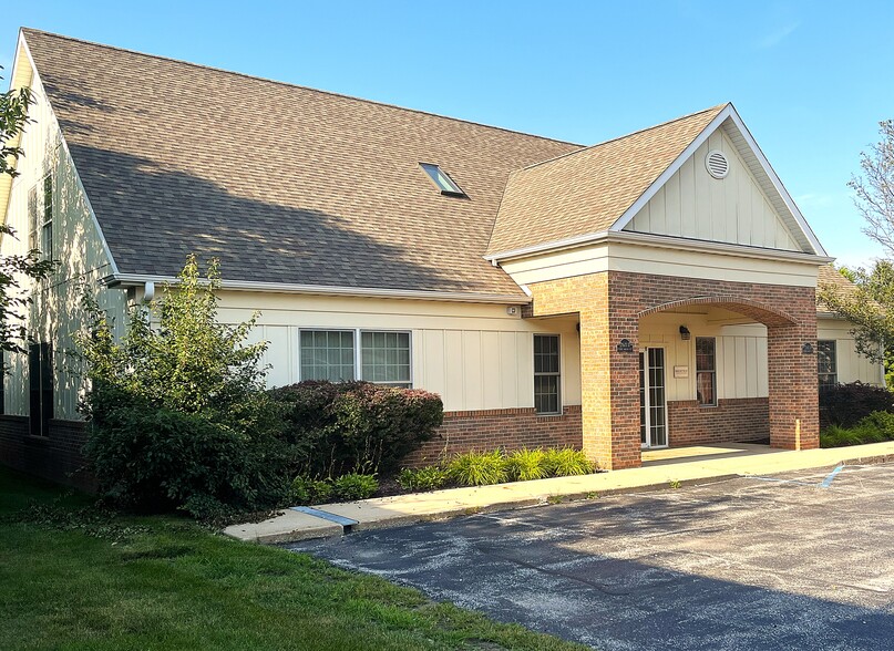 2611 Chicago St, Valparaiso, IN for sale - Building Photo - Image 2 of 10