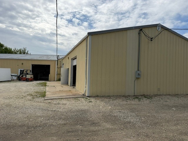 18130-18134 NW Frontage Rd, Joliet, IL for lease - Building Photo - Image 2 of 17