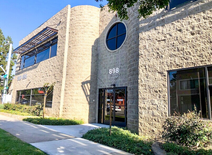 880-898 N Fair Oaks Ave, Pasadena, CA à vendre - Photo du bâtiment - Image 1 de 1