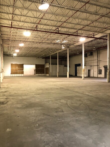 601 Nassau St, North Brunswick, NJ for lease - Interior Photo - Image 2 of 2