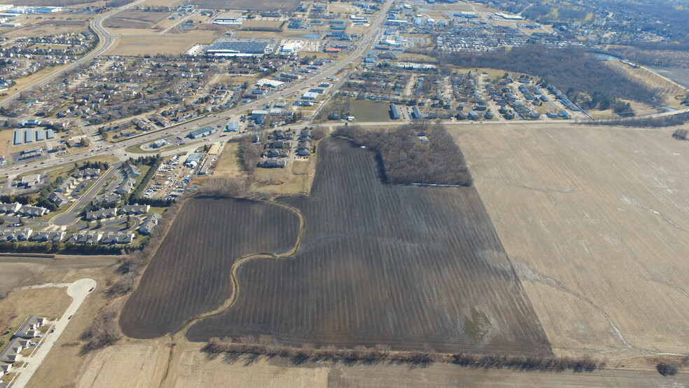 48.14± AC of land on Coltonville Rd., Sycamore, IL for sale - Building Photo - Image 3 of 6