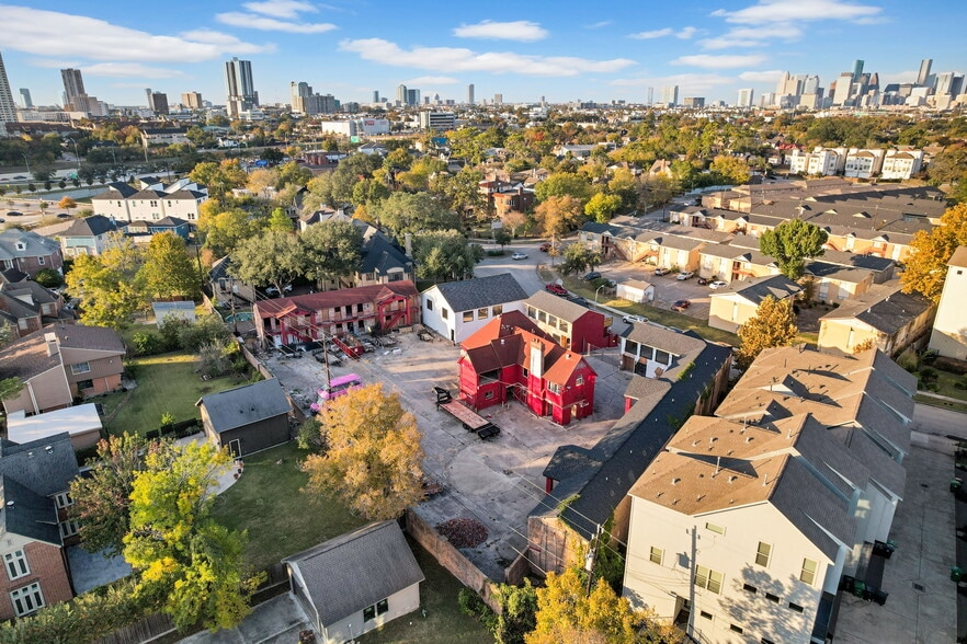 2612 Riverside Dr, Houston, TX à vendre - Photo du bâtiment - Image 2 de 8