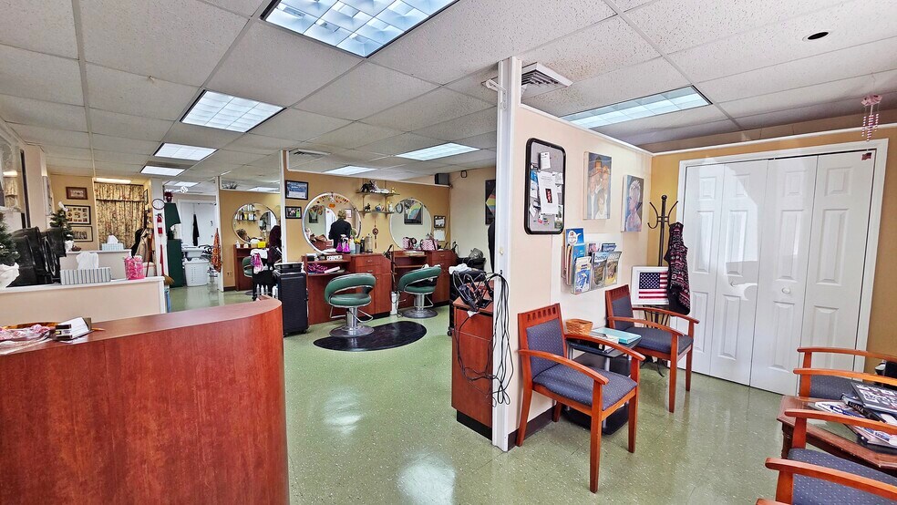 1900 Elkin St, Alexandria, VA à louer - Photo du bâtiment - Image 2 de 5