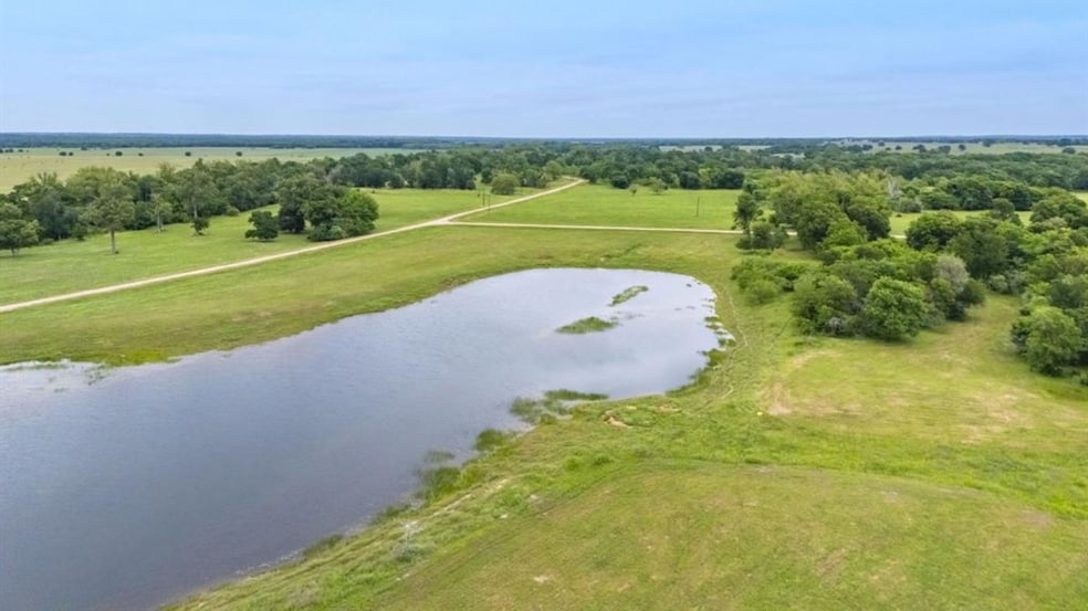 4632 US 77, Rockdale, TX à vendre - Photo du bâtiment - Image 3 de 11