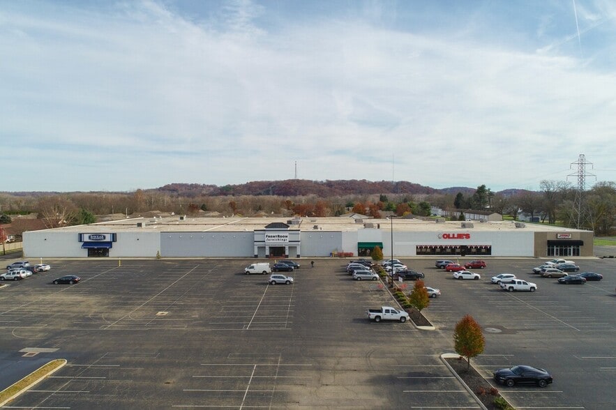 1660-1680 N 21st St, Newark, OH à louer - Photo du bâtiment - Image 1 de 22