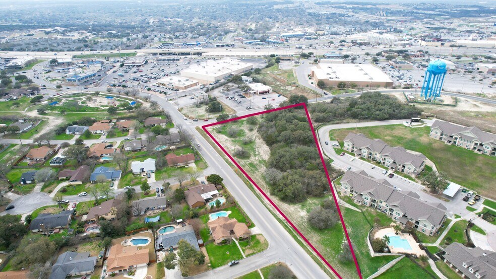 Athenian Dr, Universal City, TX à vendre - Photo du bâtiment - Image 1 de 10