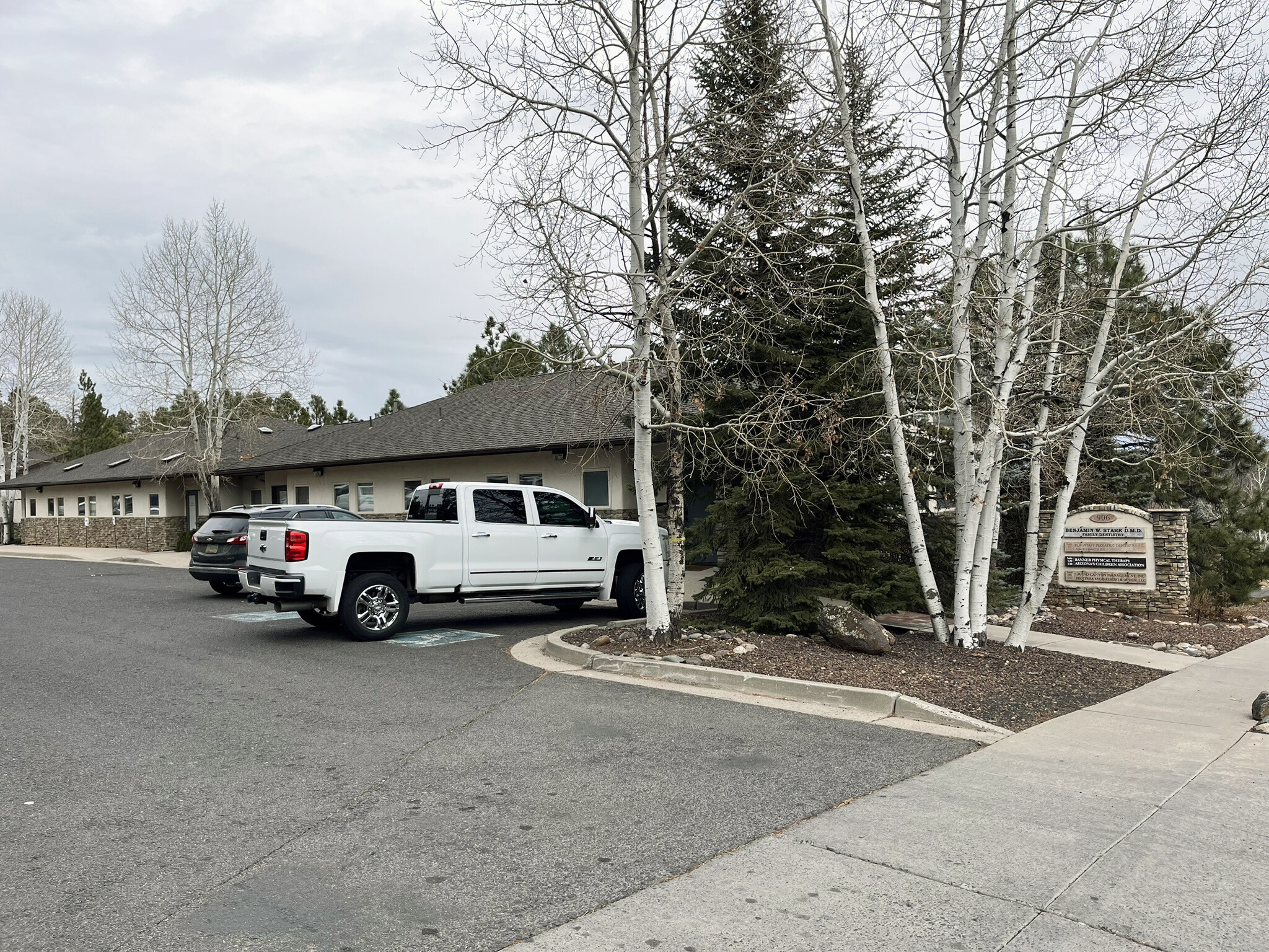 906 W University Ave, Flagstaff, AZ for lease Building Photo- Image 1 of 11