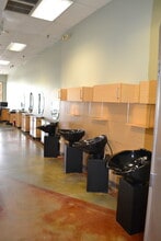 3832 Baymeadows Rd, Jacksonville, FL for lease Interior Photo- Image 2 of 3