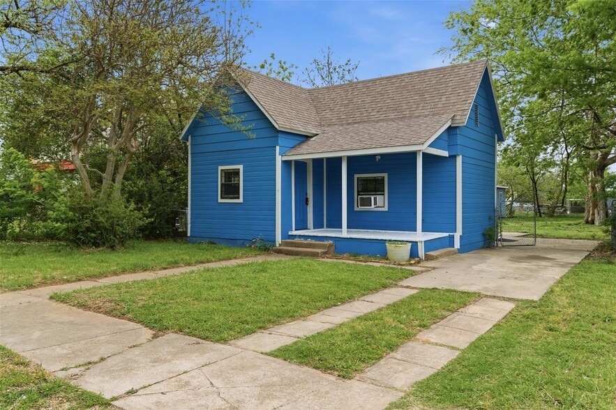 127 E Walker St, Denison, TX à vendre - Photo principale - Image 1 de 1