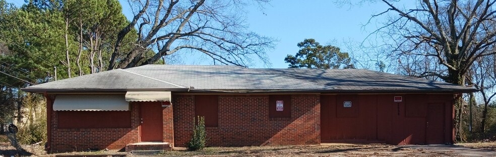 2554 E Wesley Chapel Way, Decatur, GA for lease - Building Photo - Image 2 of 9