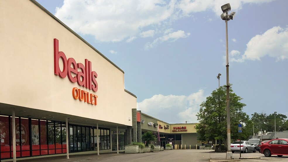 1231-1237 Apalachee Pky, Tallahassee, FL à louer - Photo du bâtiment - Image 3 de 6