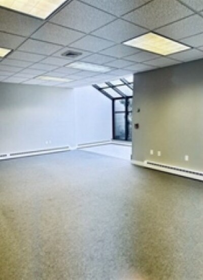 180 State Rd, Sagamore Beach, MA for lease - Building Photo - Image 3 of 11