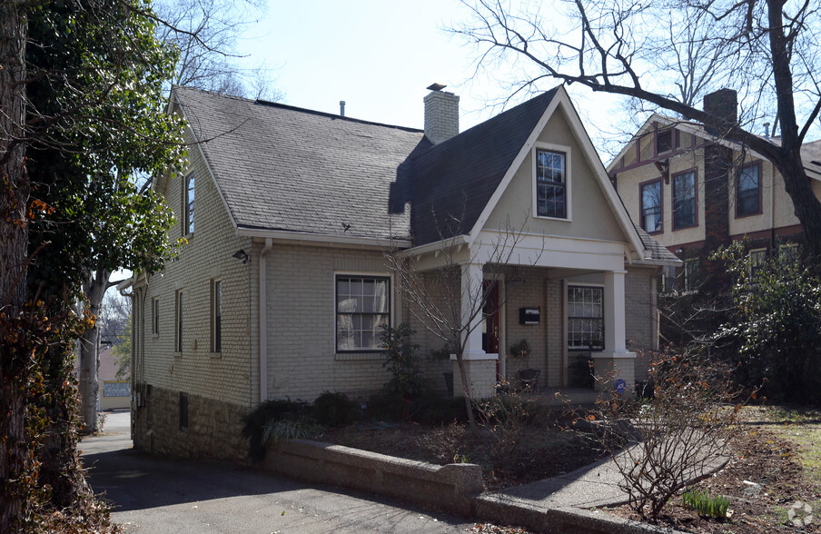 1408 17th Ave S, Nashville, TN à vendre - Photo du bâtiment - Image 1 de 1