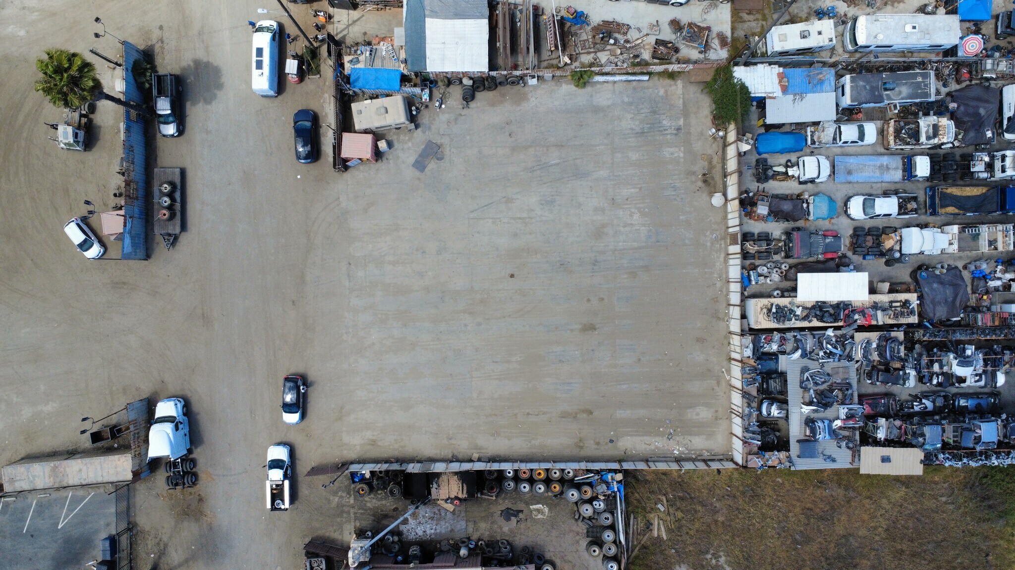 822 Cushing Ave, Wilmington, CA à vendre Aérien- Image 1 de 1