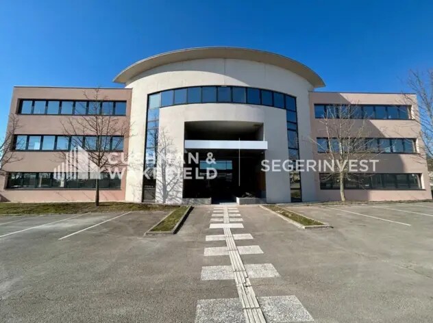 Office in Dijon for sale Interior Photo- Image 1 of 5