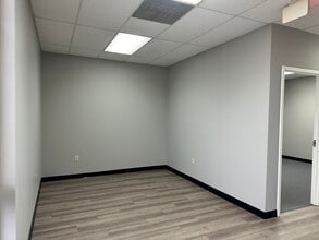 7531 E Bartlett Corp Cv, Memphis, TN for lease Interior Photo- Image 2 of 12