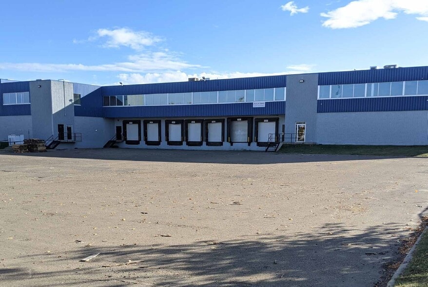 11311 166A St NW, Edmonton, AB à louer - Photo du bâtiment - Image 1 de 19