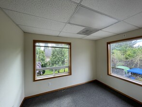 5714-5718 SE Powell Blvd, Portland, OR for lease Interior Photo- Image 2 of 3