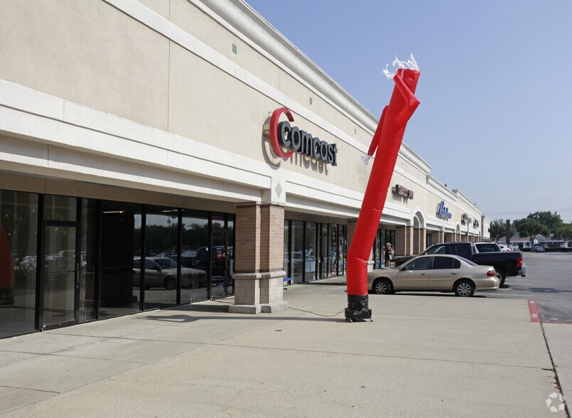 3550 Spencer Hwy, Pasadena, TX à vendre - Photo du bâtiment - Image 1 de 2