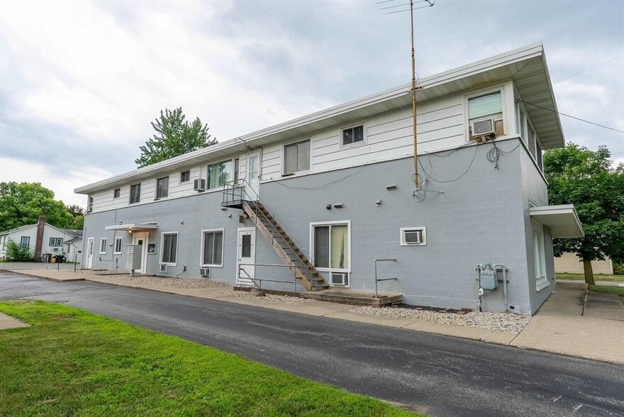 902 Ashman st, Midland, MI for sale - Building Photo - Image 3 of 33