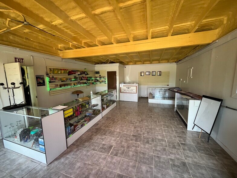 711 S Mirick Ave, Denison, TX à vendre - Photo intérieure - Image 3 de 4