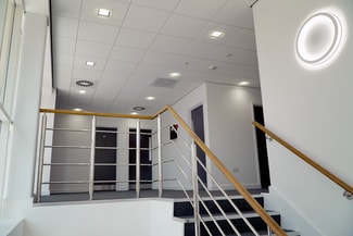 Plus de détails pour 100 Relay Point, Tamworth - Bureau à louer