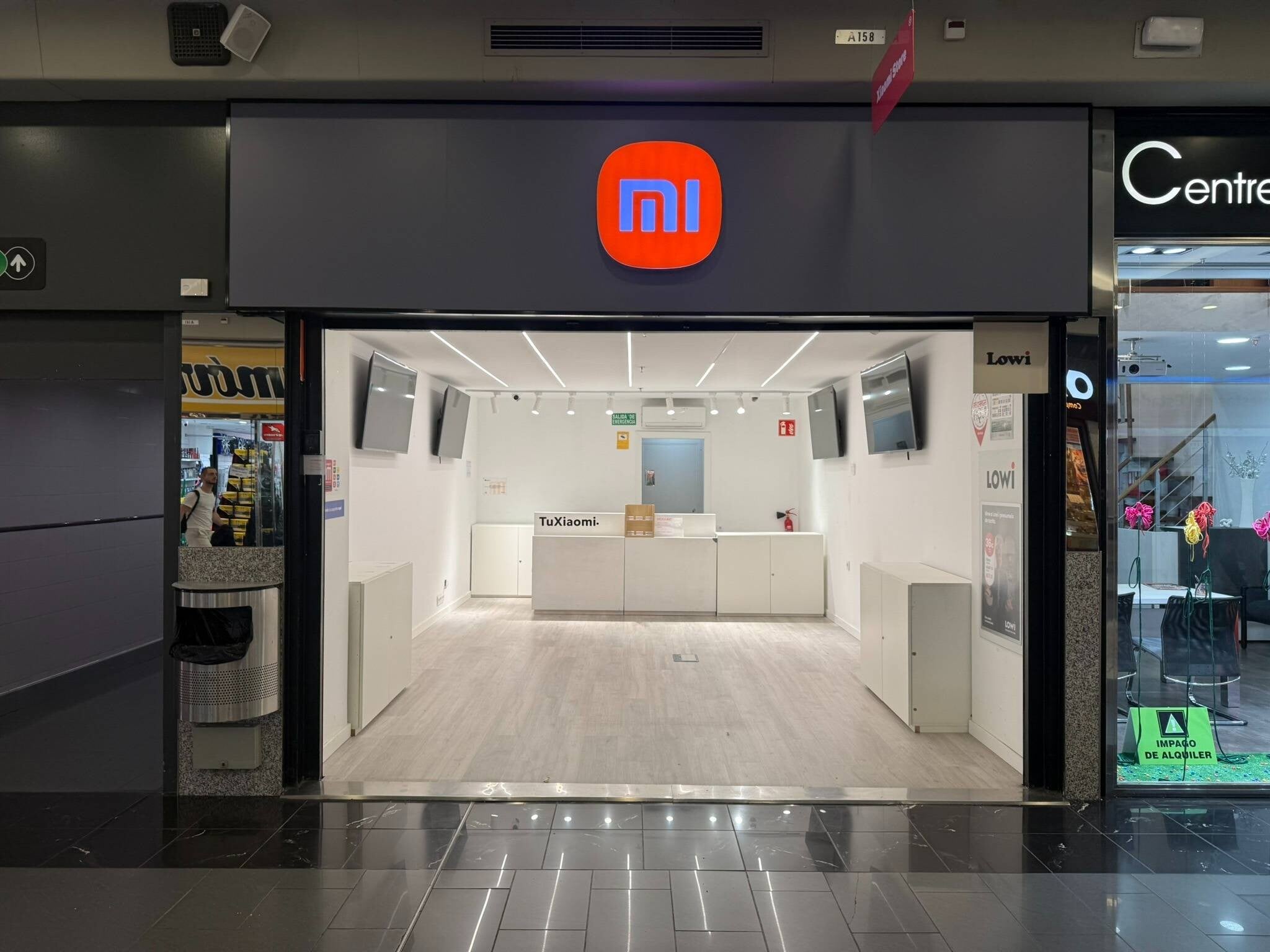 Retail in Barberà del Vallès, Barcelona for lease Interior Photo- Image 1 of 14