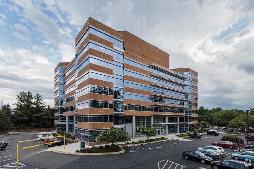 3201 Jermantown Rd, Fairfax, VA for lease - Building Photo - Image 2 of 26