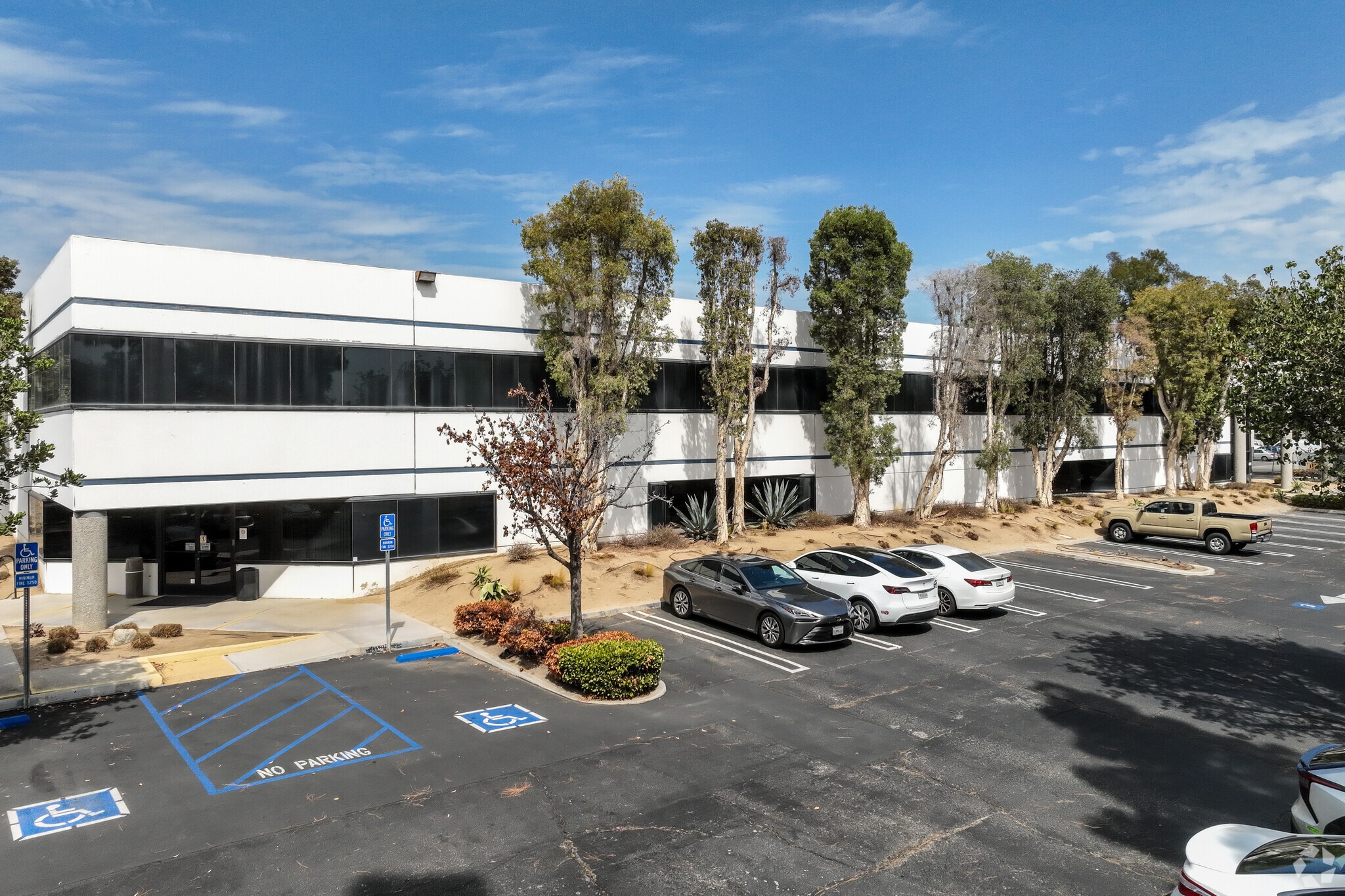 1717 W Collins Ave, Orange, CA for lease Primary Photo- Image 1 of 11