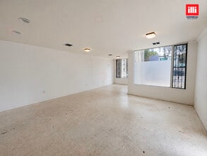 5301-5307 Comercio Ln, Woodland Hills, CA à louer Photo intérieure- Image 2 de 5