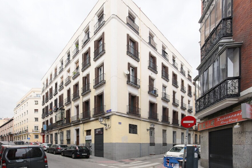 Immeuble residentiel dans Madrid, Madrid à vendre - Photo principale - Image 1 de 4