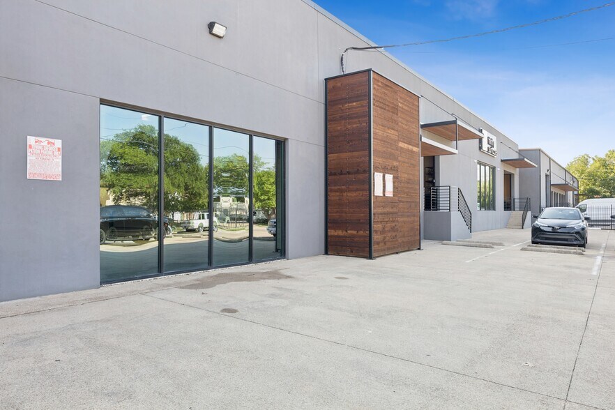 4748 Algiers St, Dallas, TX à louer - Photo du bâtiment - Image 2 de 17