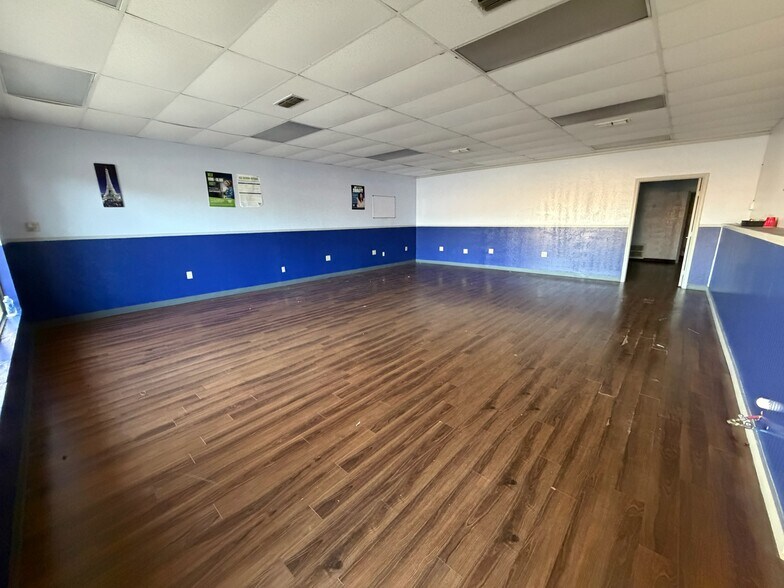 7005 Pines Rd, Shreveport, LA à louer - Photo du bâtiment - Image 3 de 4