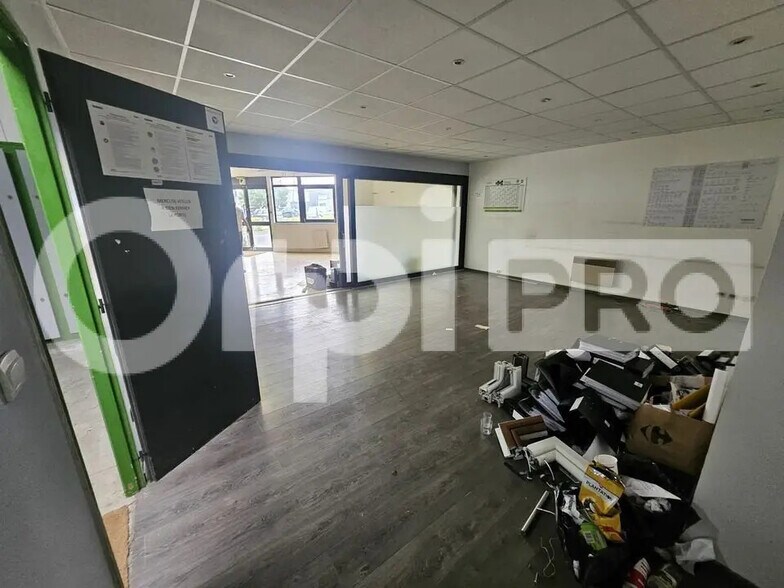 Commerce de détail dans Cormontreuil à louer - Photo intérieure - Image 3 de 8