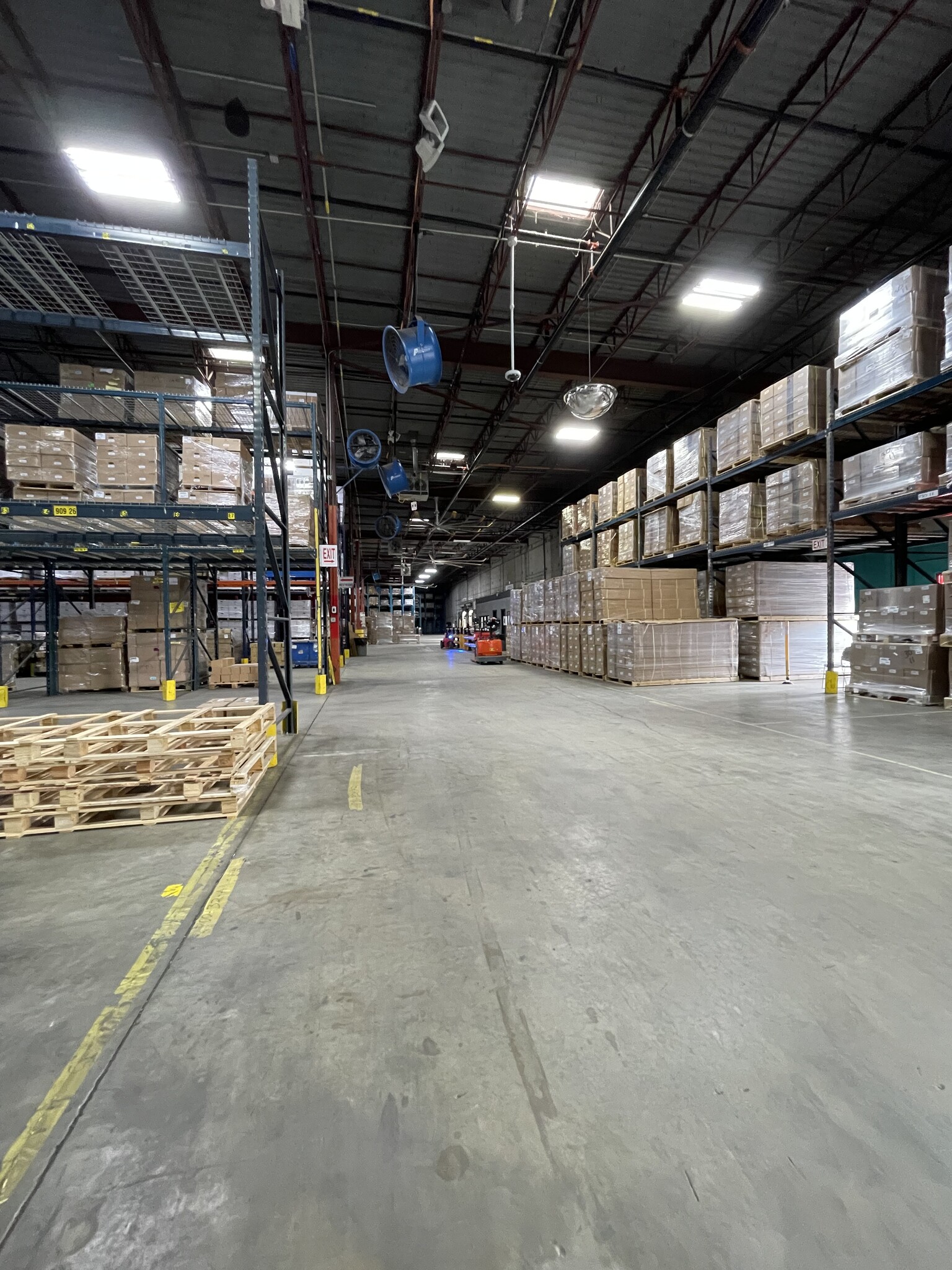 8040 Bayberry Rd, Jacksonville, FL for lease Interior Photo- Image 1 of 5