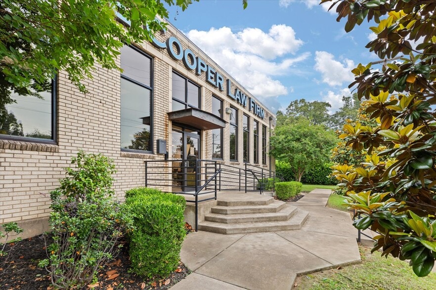 501 N 3rd St, Longview, TX à vendre - Photo du bâtiment - Image 2 de 43