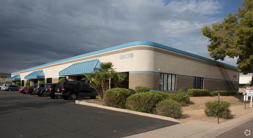 3535 E Wier Ave, Phoenix, AZ for lease - Building Photo - Image 2 of 6