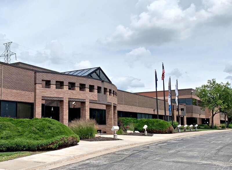 11340 Blondo St, Omaha, NE à vendre - Photo du bâtiment - Image 3 de 12