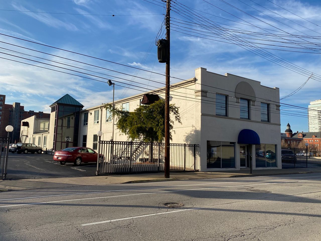 950-954 S Third St, Louisville, KY for lease Building Photo- Image 1 of 5