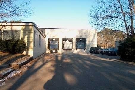 435 Enfield Rd, Burlington, ON for lease - Building Photo - Image 2 of 2