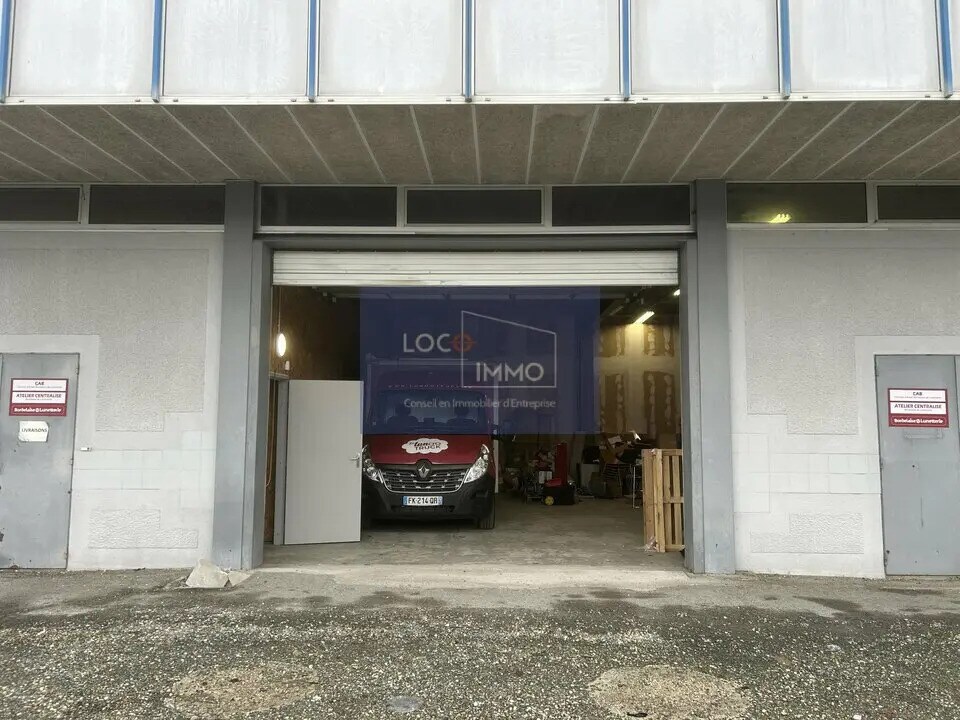 Commerce de détail dans Mérignac à louer Photo du bâtiment- Image 1 de 9