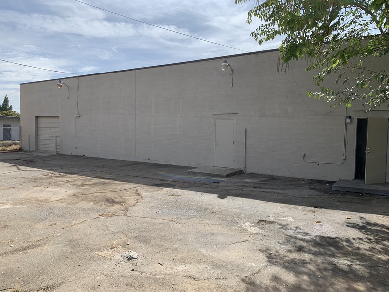 3320 Marysville Blvd, Sacramento, CA for lease - Building Photo - Image 2 of 6