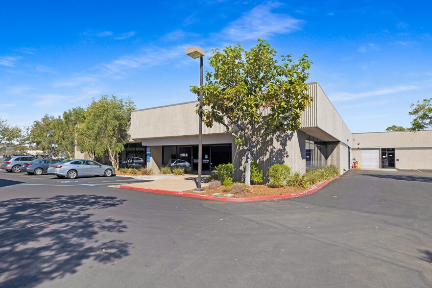 9765 Clairemont Mesa Blvd, San Diego, CA for lease - Primary Photo - Image 1 of 9